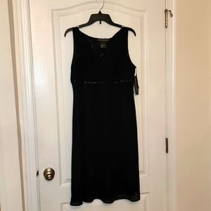 Jones New York, Sheer lace back